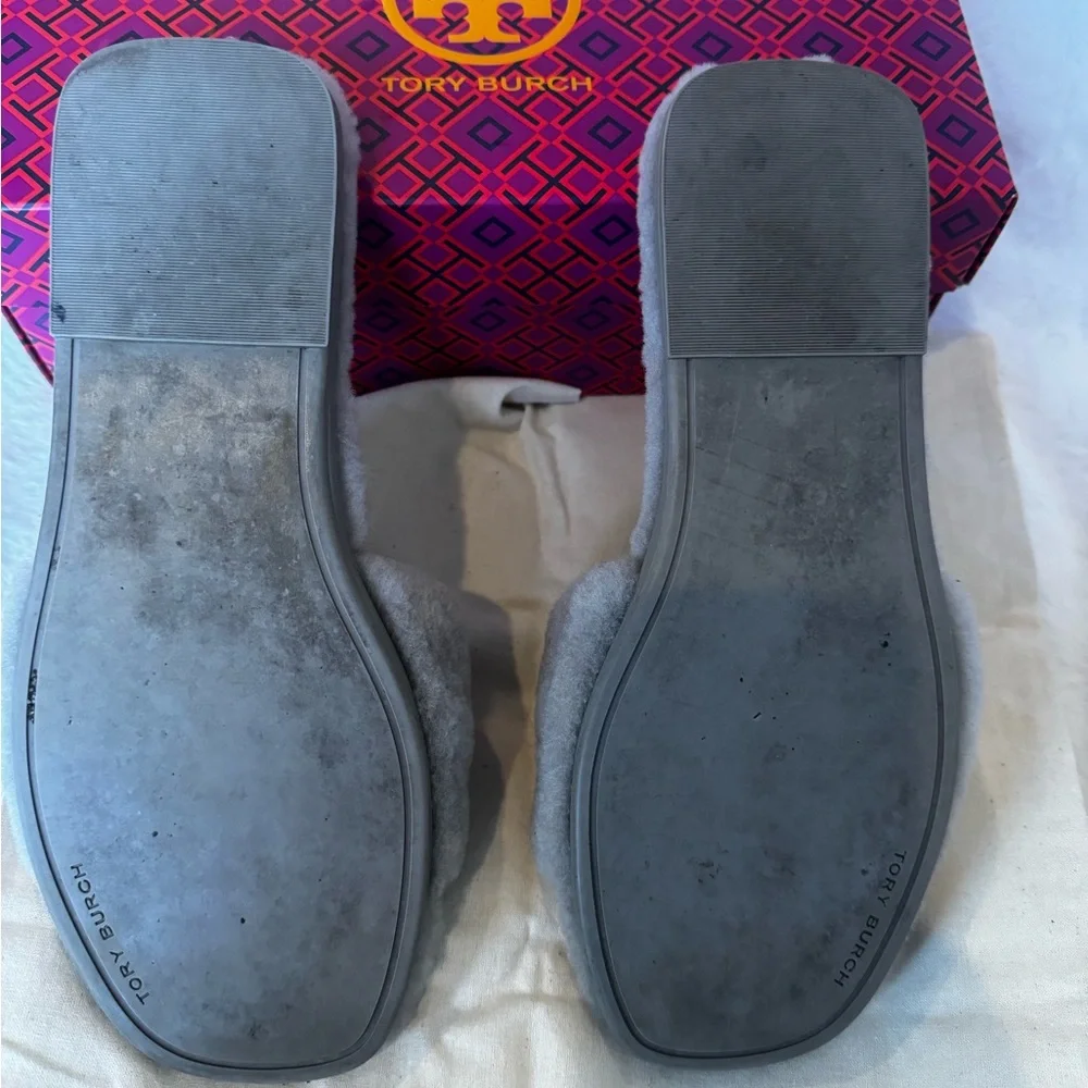 Tory Burch Shearling Slide grey/calf leather gold trim logo sz 7.5 box, dust bag